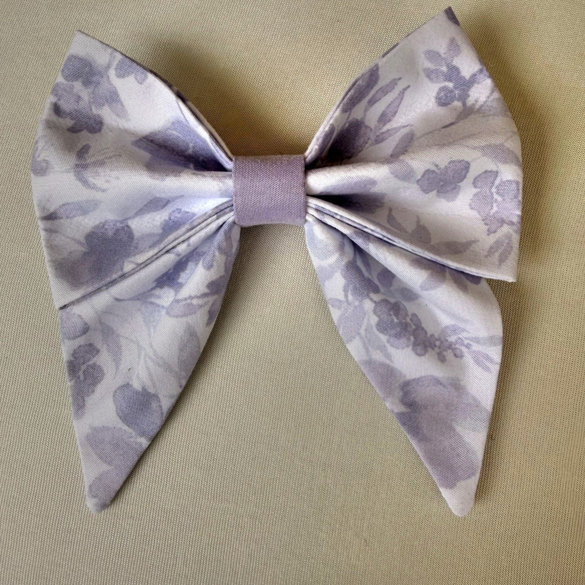 Collar Bow